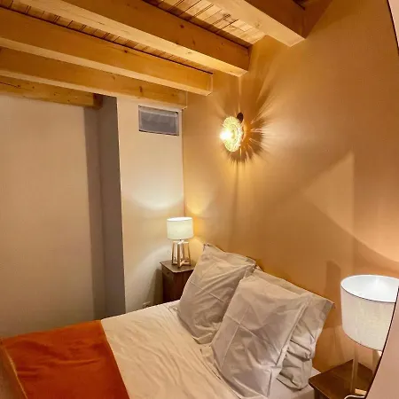Maison De Charme A Polignac: Terrasse Ensoleillee, Randonnees, Proche Puy-en-velay - Fr-1-582-58 *